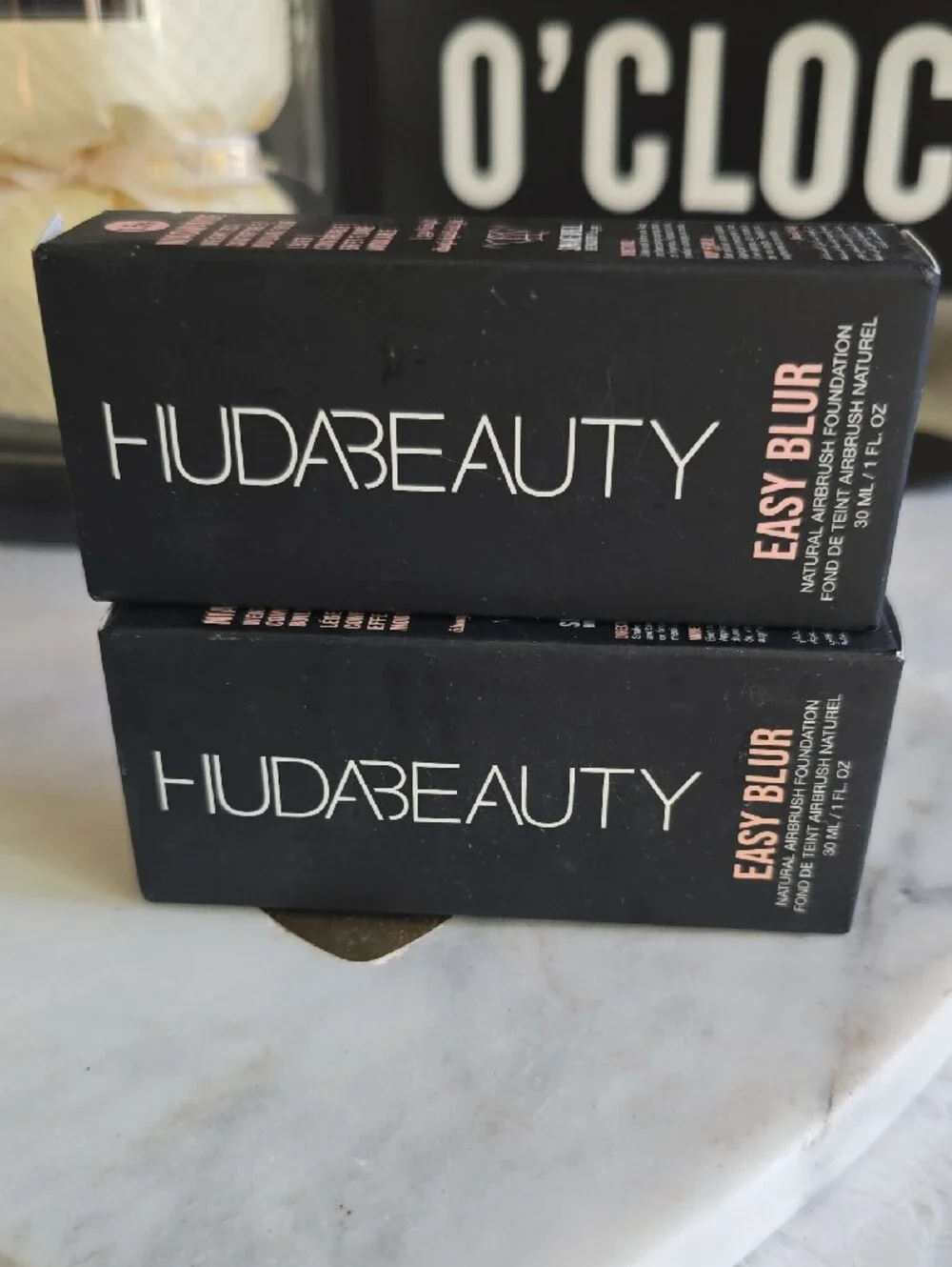 huda beauty Easy Blur Natural Airbrush Foundation